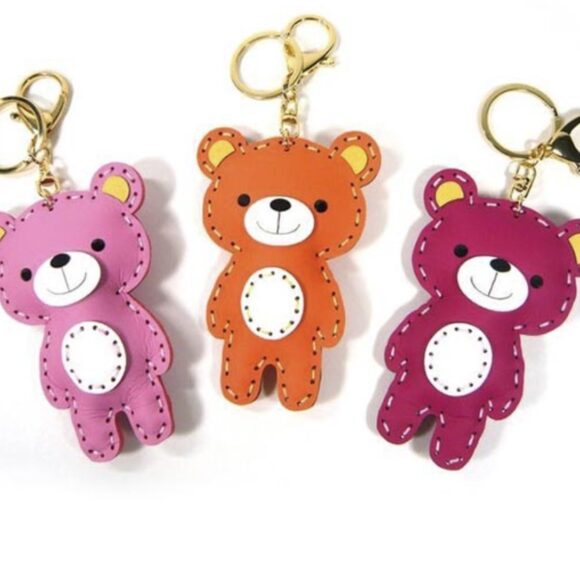 Брелок из кожи выкройка мишки